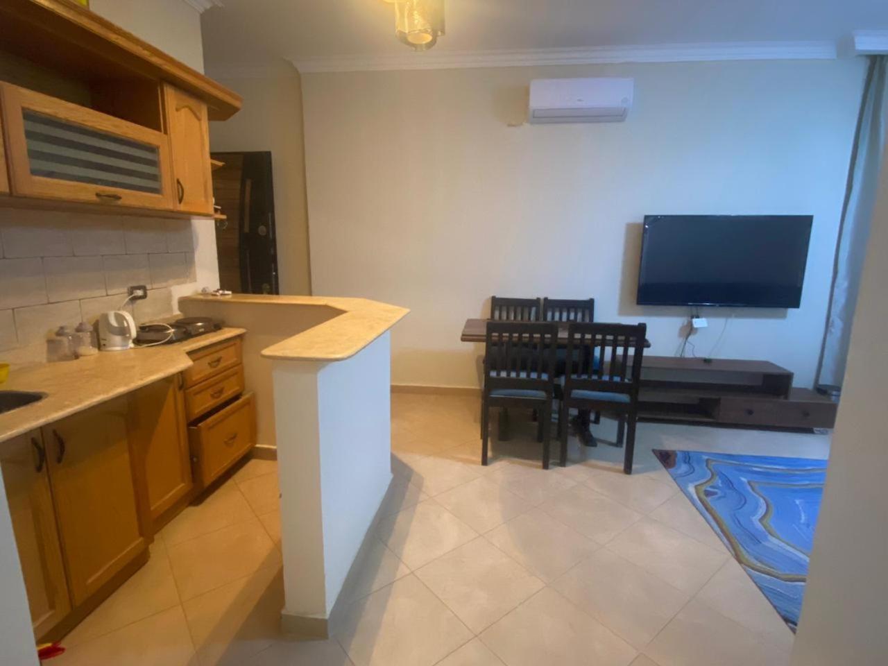 British Apartment *